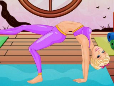 Yoga with Barbie game screenshot